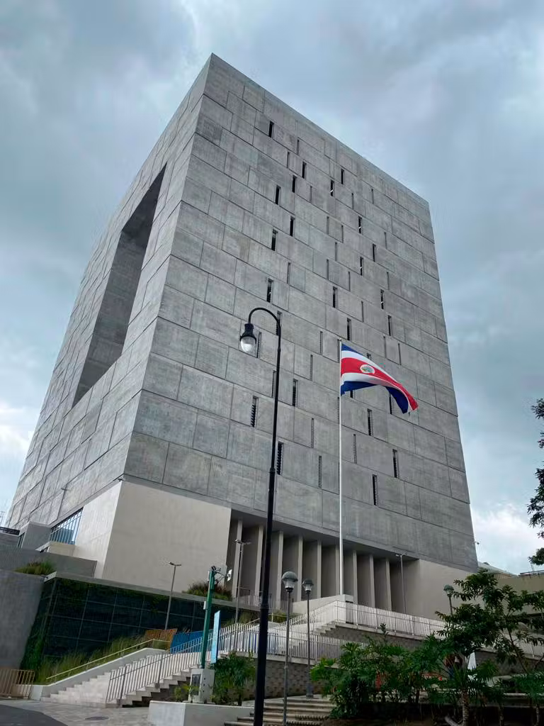 Instituciones públicas